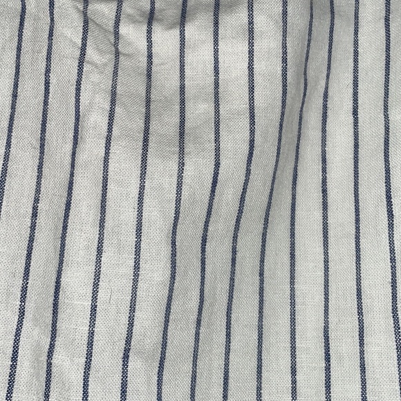 Brand new Abercrombie top - Picture 4 of 6